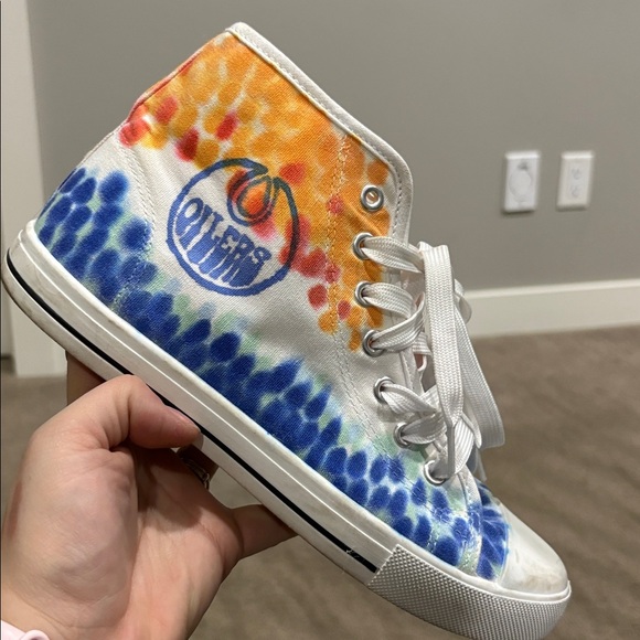 Colorful custom Edmonton oilers Tie-Dye High-Top Sneakers - Picture 2 of 3